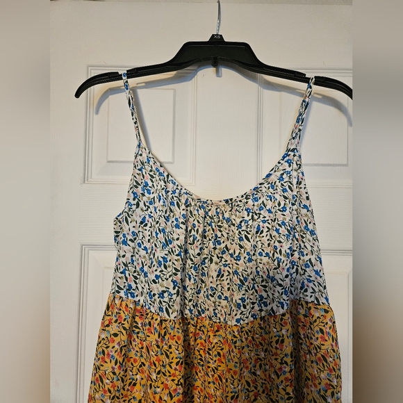Color block floral dress - Picture 3 of 6